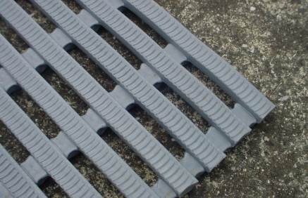 Outdoor work mat 