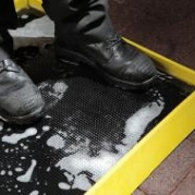 BootDip Safety Mat in Black / Yellow 